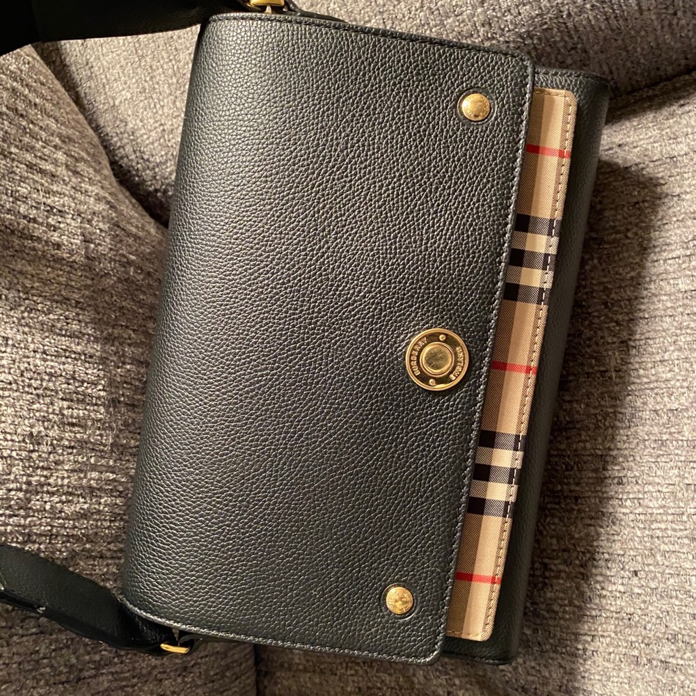 Burberry crossbody